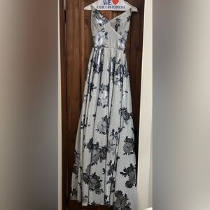 Floral Patterned Gray and Black Skirt